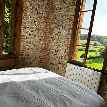 Le Bastion Aux 2 Tourelles Et Son Jacuzzi Holiday home *
